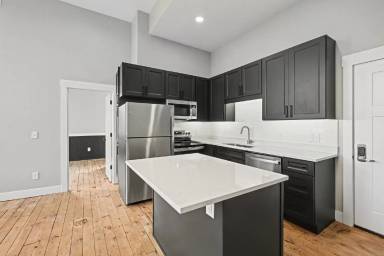 Main picture of 128 Locust St