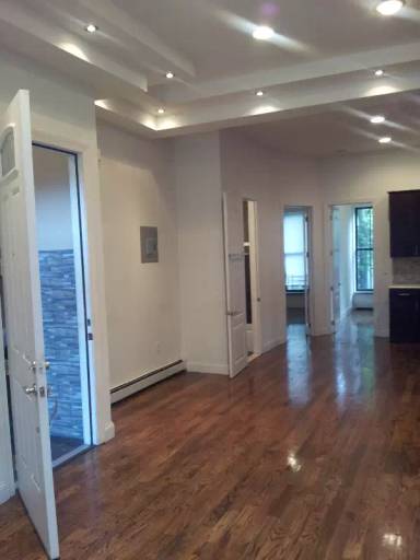 Main picture of 889 Lafayette Ave