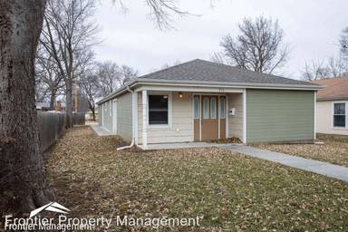 Main picture of 802 W 8th St