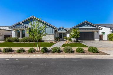 Main picture of 25454 S 204th Way