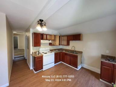 Main picture of 407 E Michigan St