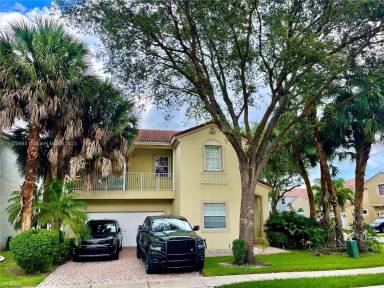 Main picture of 7457 NW 18th Dr
