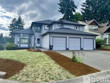 Main picture of 9012 NE 136th St