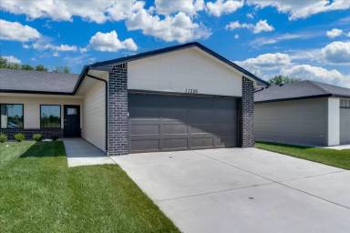 Main picture of 11240 W 35th Cir S