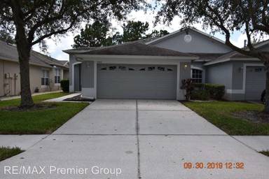 Main picture of 31433 Shaker Cir
