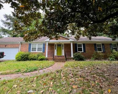 Main picture of 3304 Foxgrove Ln