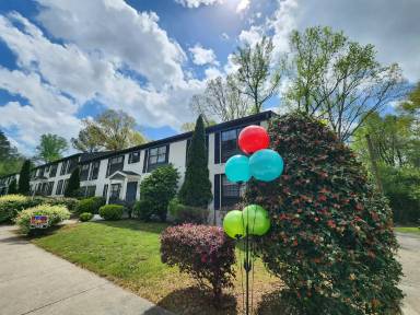 Main picture of 1219 W Emery St