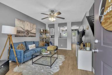 Main picture of 6034 Deal Ave