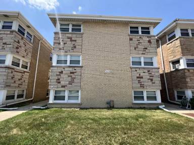 Main picture of 2650 N Harlem Ave
