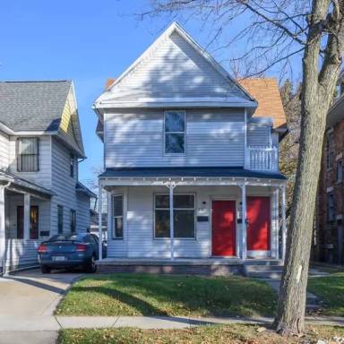 Main picture of 826 Woodland Ave