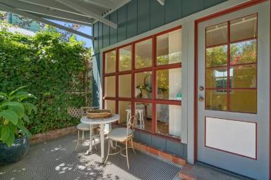 Main picture of 105 Sylvar St