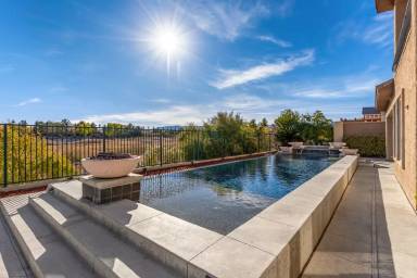 Main picture of 9805 Queen Charlotte Dr