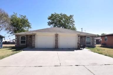 Main picture of 217 Gibson St