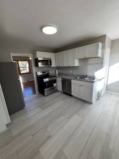 Main picture of 2451 8th Ave SW