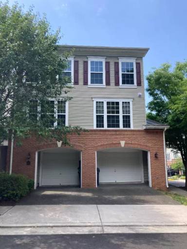 Main picture of 7055 Huntley Run Pl