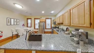 Main picture of 1510 Tremont St