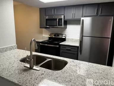 Main picture of Hidden Oaks Apartments