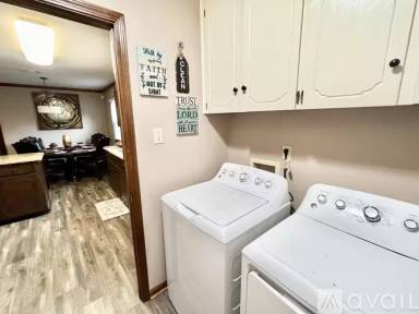 Main picture of 6500 Lakewood Dr