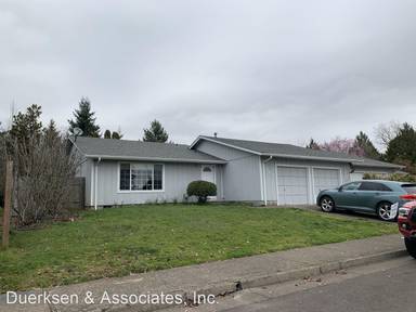 Main picture of 813 NW Oak Ave
