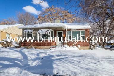 Main picture of 1199 E Laird Ave