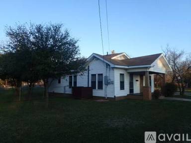 Main picture of 1104 3rd St