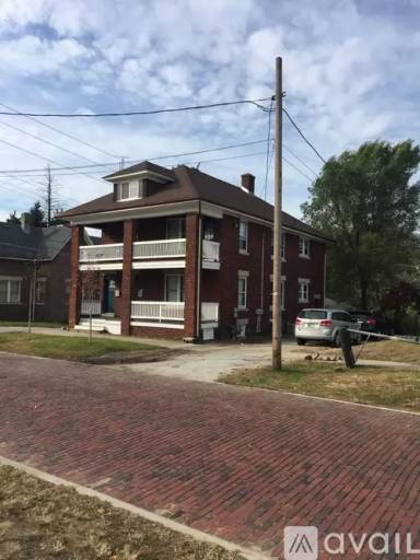 Main picture of 205 York St