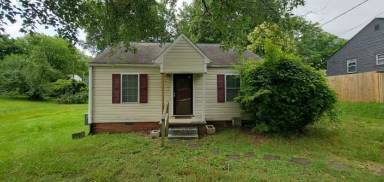 Main picture of 301 Craig St