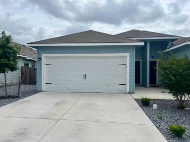 Main picture of 3408 Lindsay Ln