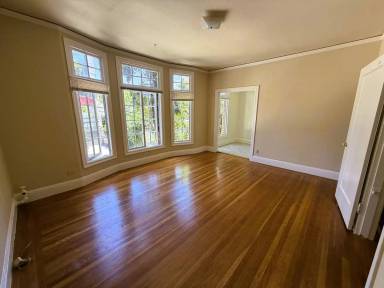 Main picture of 231 29th St