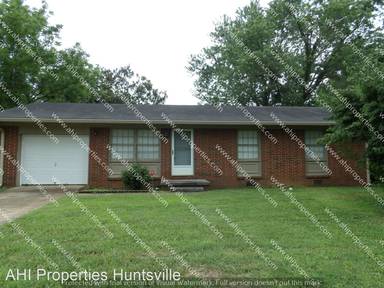 Main picture of 3021 Deerfield Rd NW