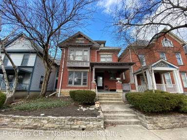 Main picture of 42 W Starr Ave