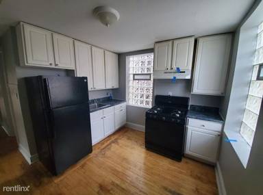 Main picture of 6939 S Indiana Ave