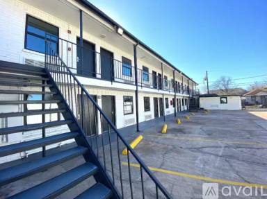 Main picture of 2617 Napoleon St
