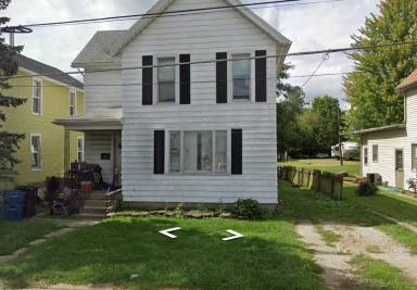 Main picture of 226 Oak St