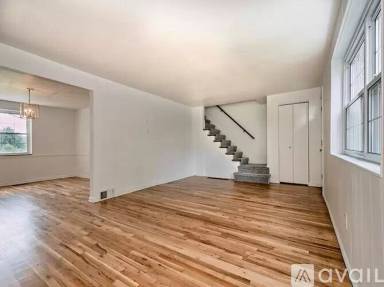 Main picture of 48 Chapel Dr