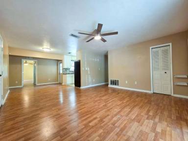 Main picture of 2700 NW 43rd Ave