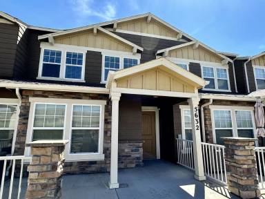 Main picture of 5605 Shamrock Hts