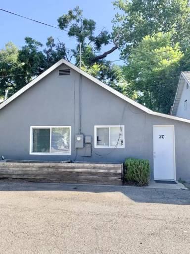 Main picture of 532 W 14th St Apartments
