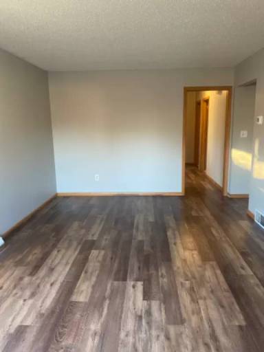 Main picture of 1115 N Dakota St