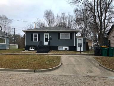 Main picture of 1718 E Avenue B