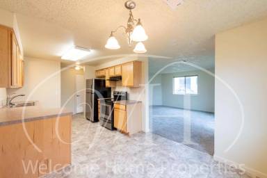 Main picture of 1918 J St