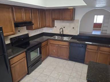 Main picture of 552 N Emerson St