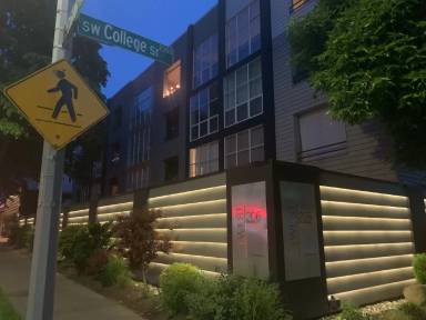 Main picture of 4301 SW College St