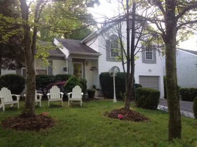 Main picture of 6135 Rainbow Dr