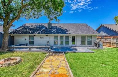 Main picture of 1605 Davinbrook Dr