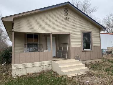 Main picture of 1902 N Midwest Blvd