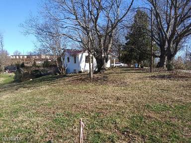Main picture of 323 Emma Rd