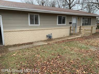 Main picture of 407 W Harrison St