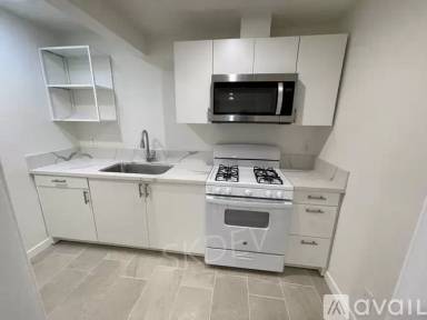 Main picture of 3911 Cedar Ave