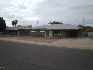 Main picture of 3132 N 37th Dr